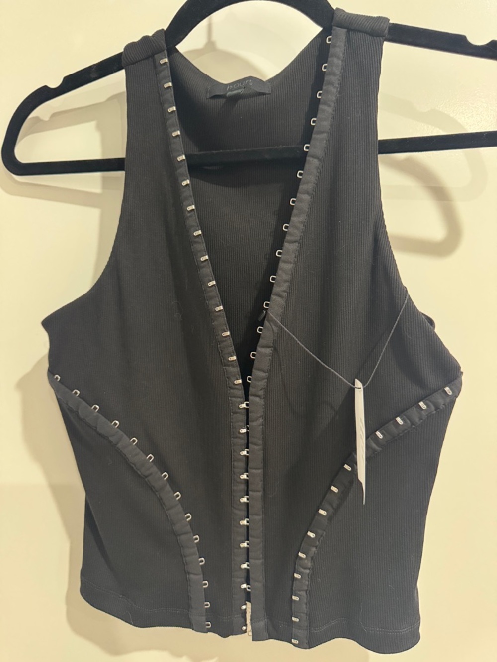h:ours Hook detailed top